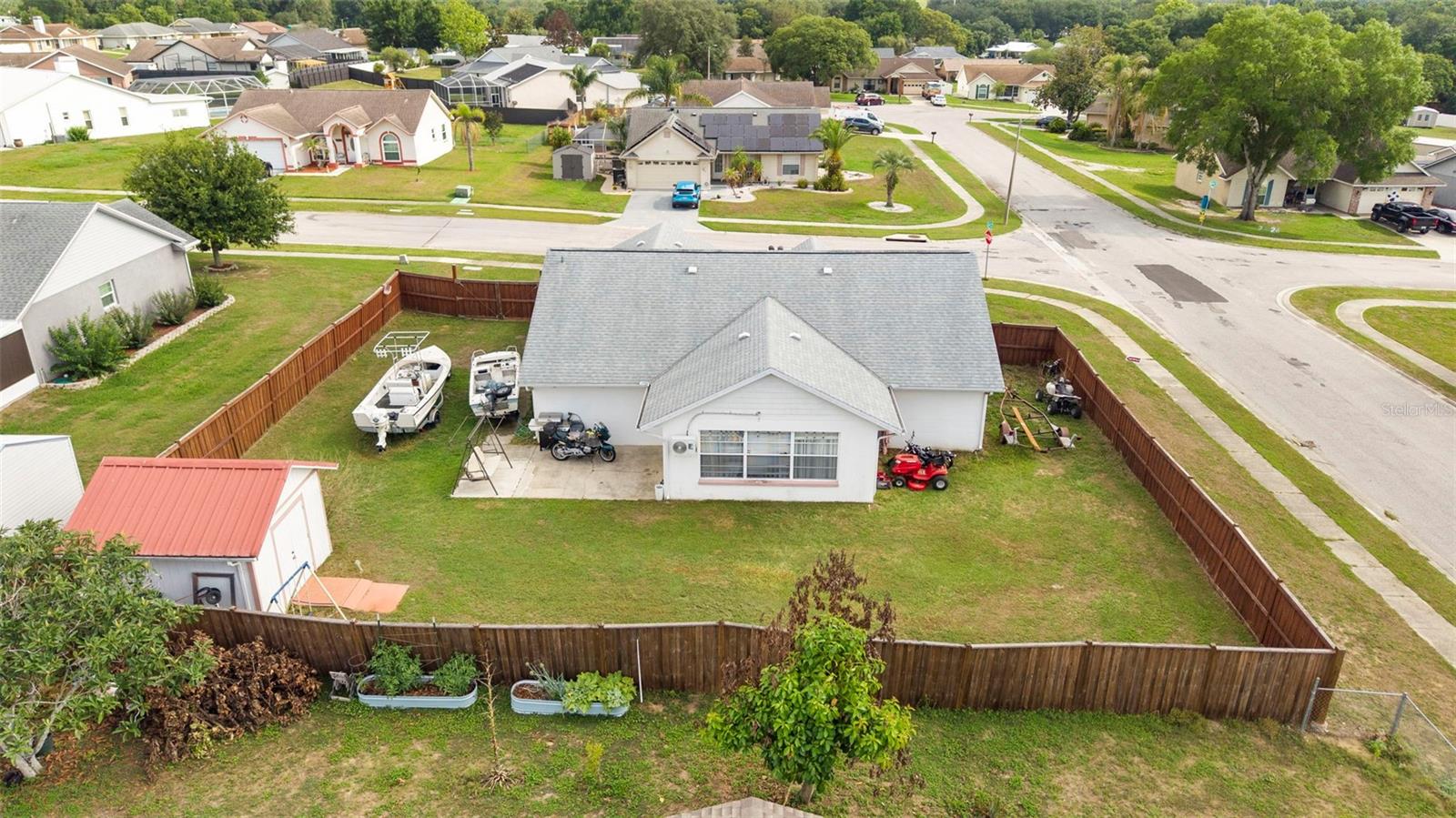 38912 CARR DR — photo 44