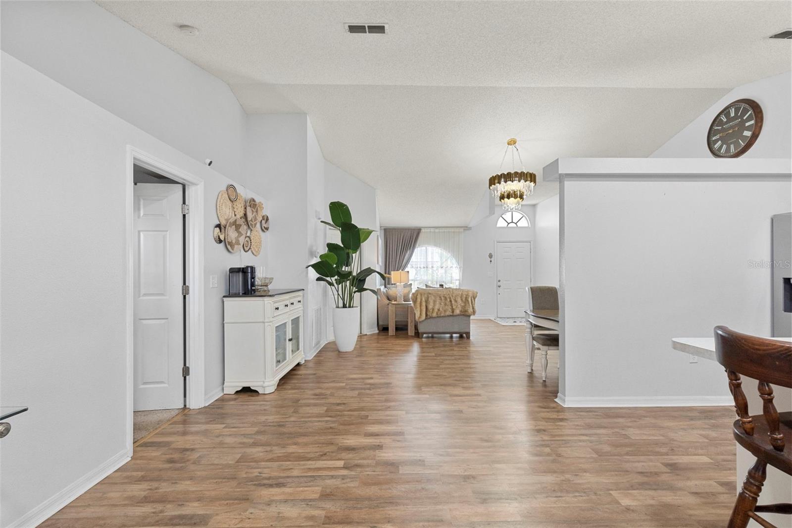38912 CARR DR — photo 17