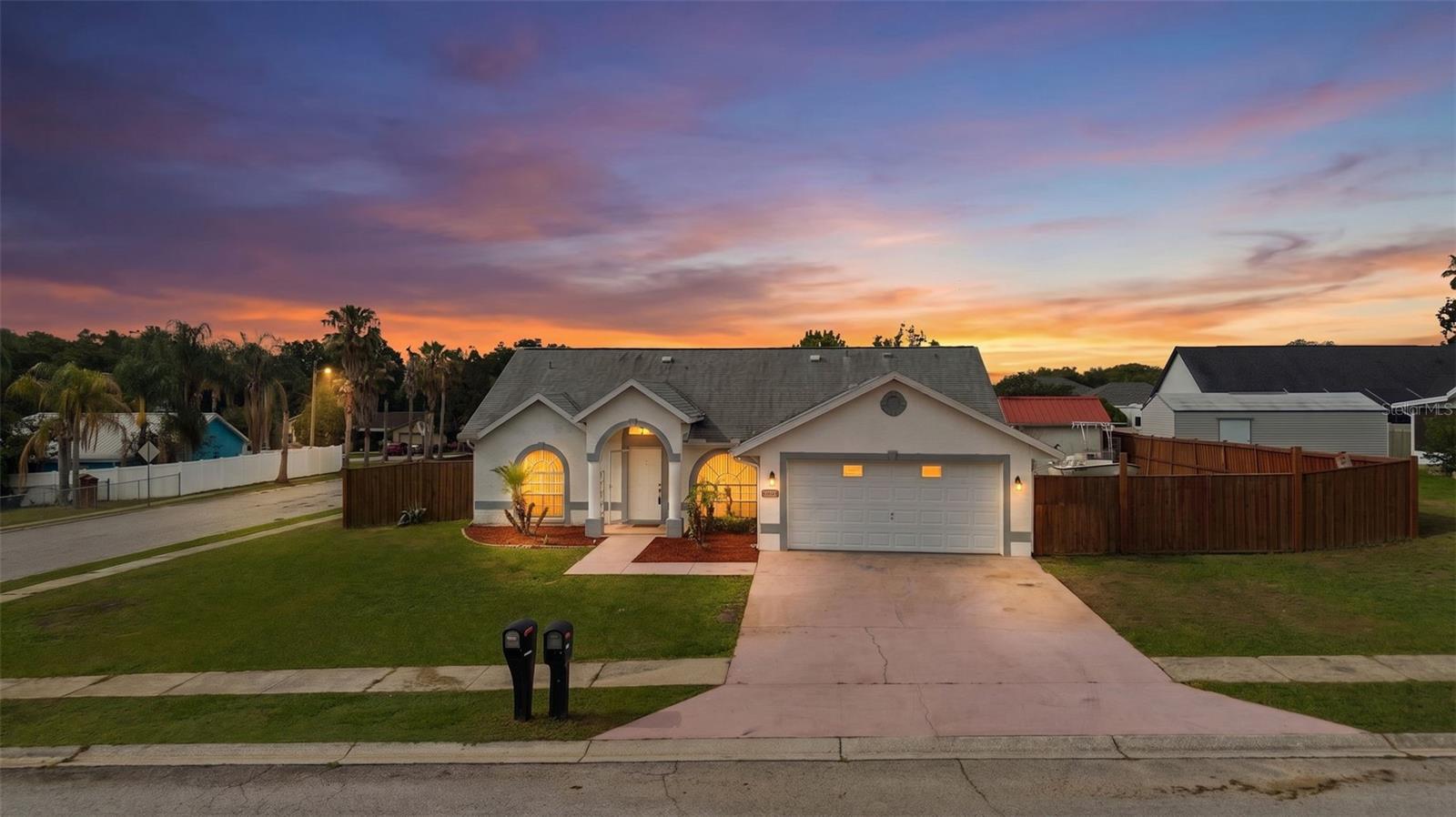 38912 CARR DR — photo 3
