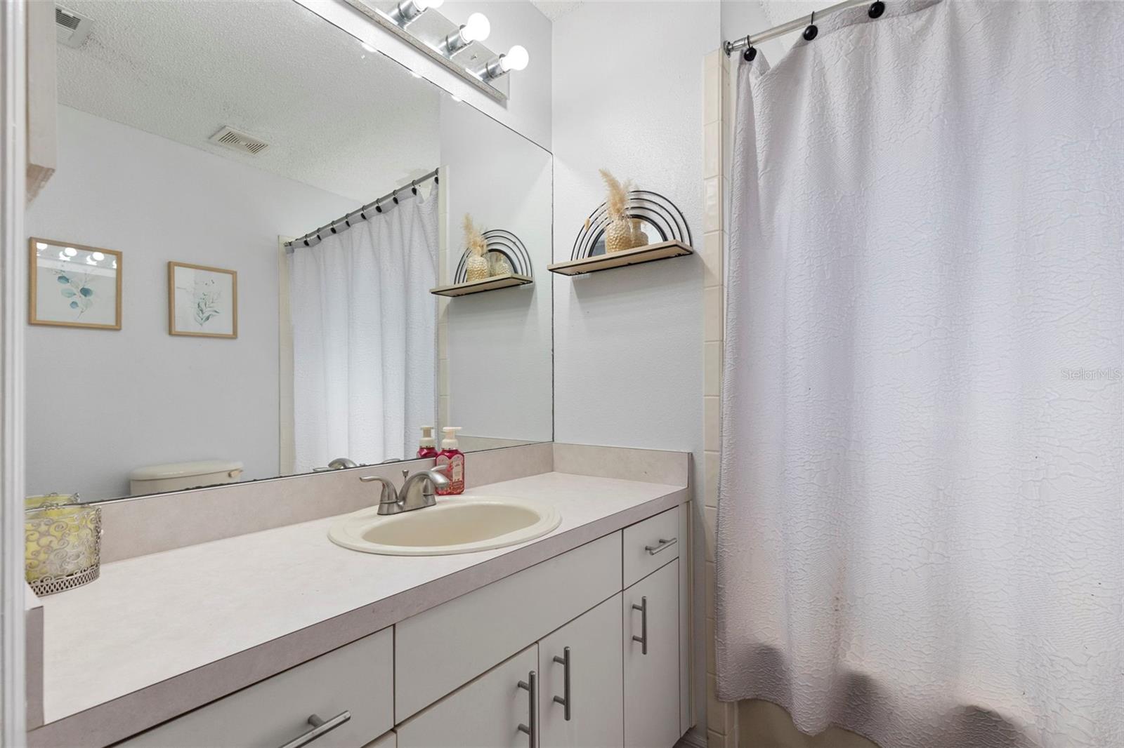 38912 CARR DR — photo 30