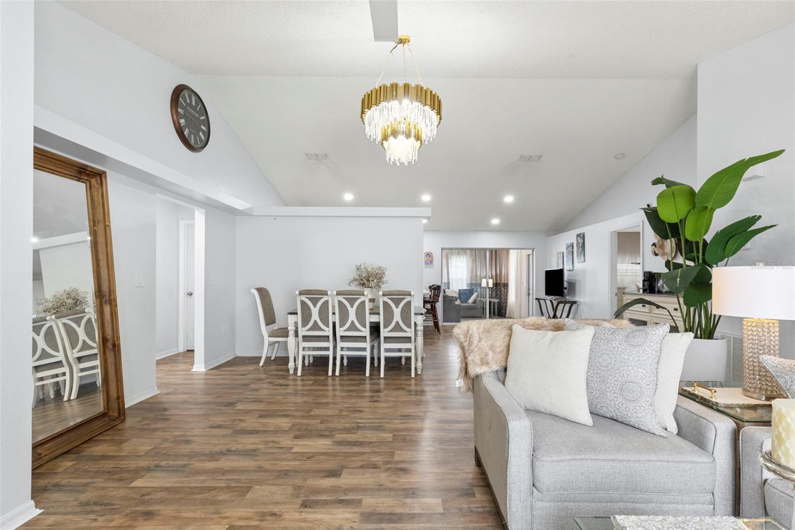 38912 CARR DR — photo 13
