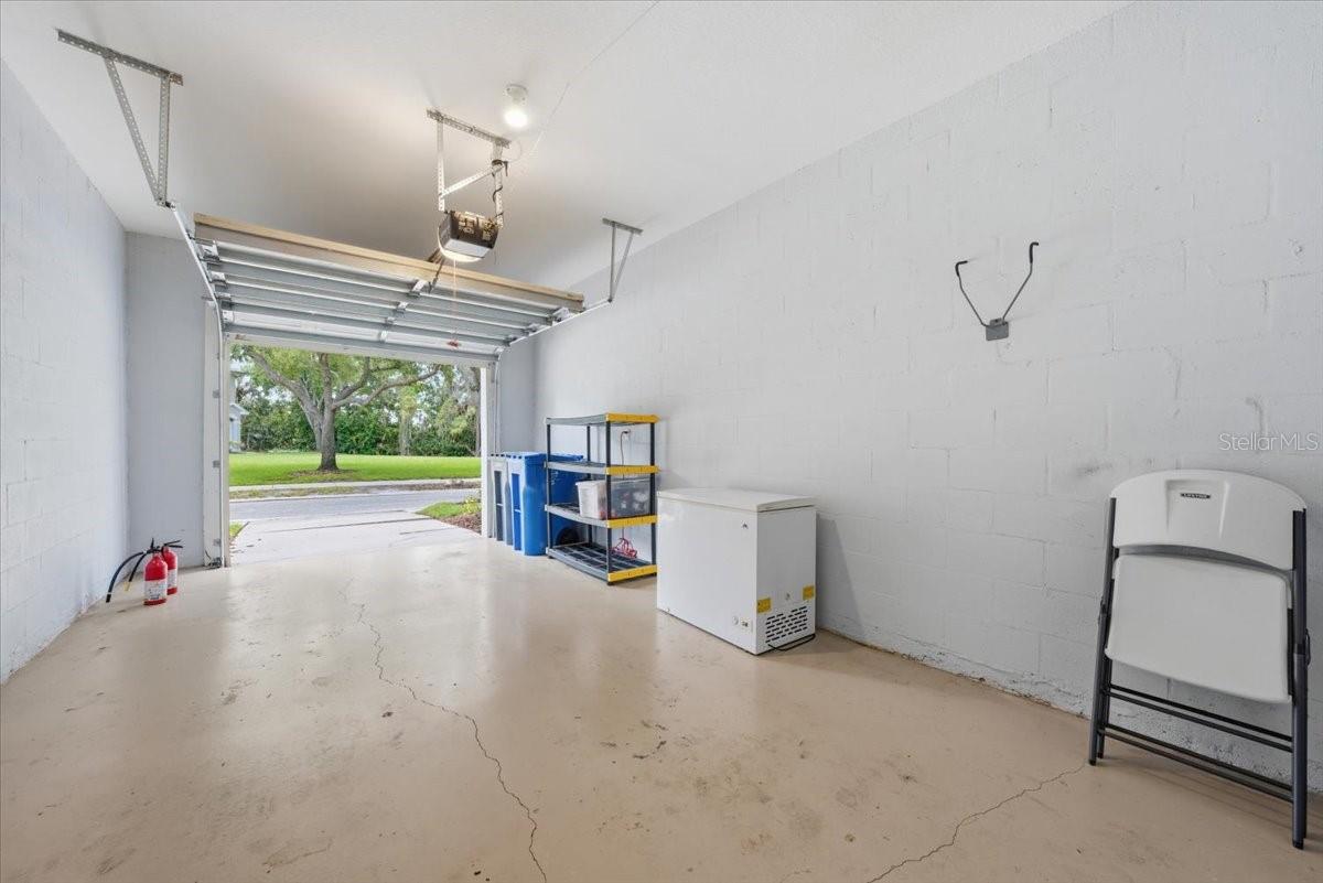 9508 W PARK VILLAGE DR #107 — photo 16