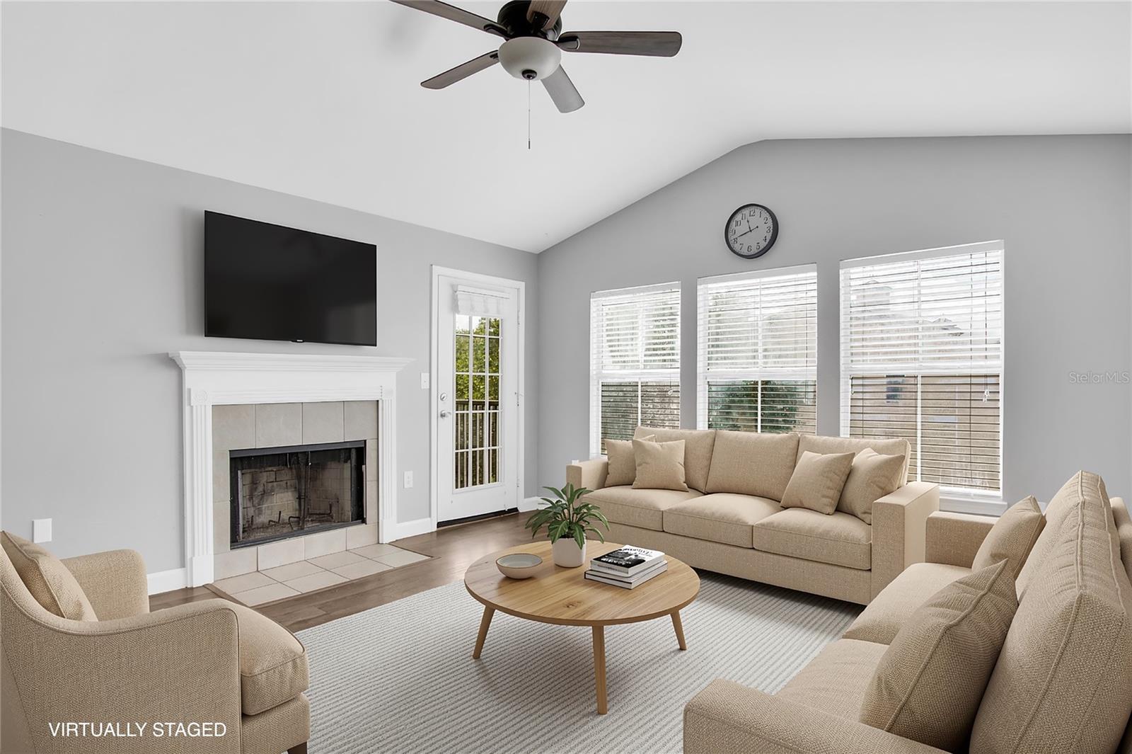 18245 BRIDLE CLUB DR — photo 2