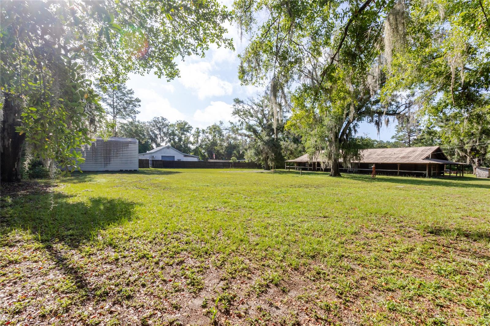 13203 BLISSFIELD — photo 24