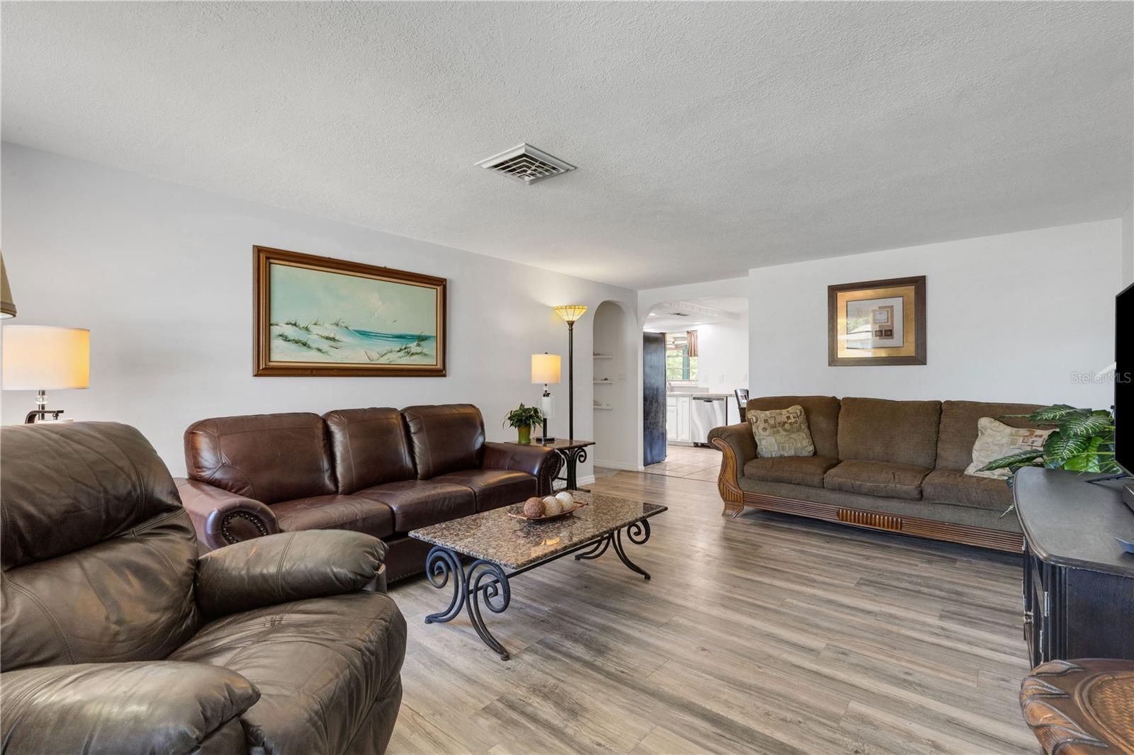 979 KIMBALL RD — photo 2