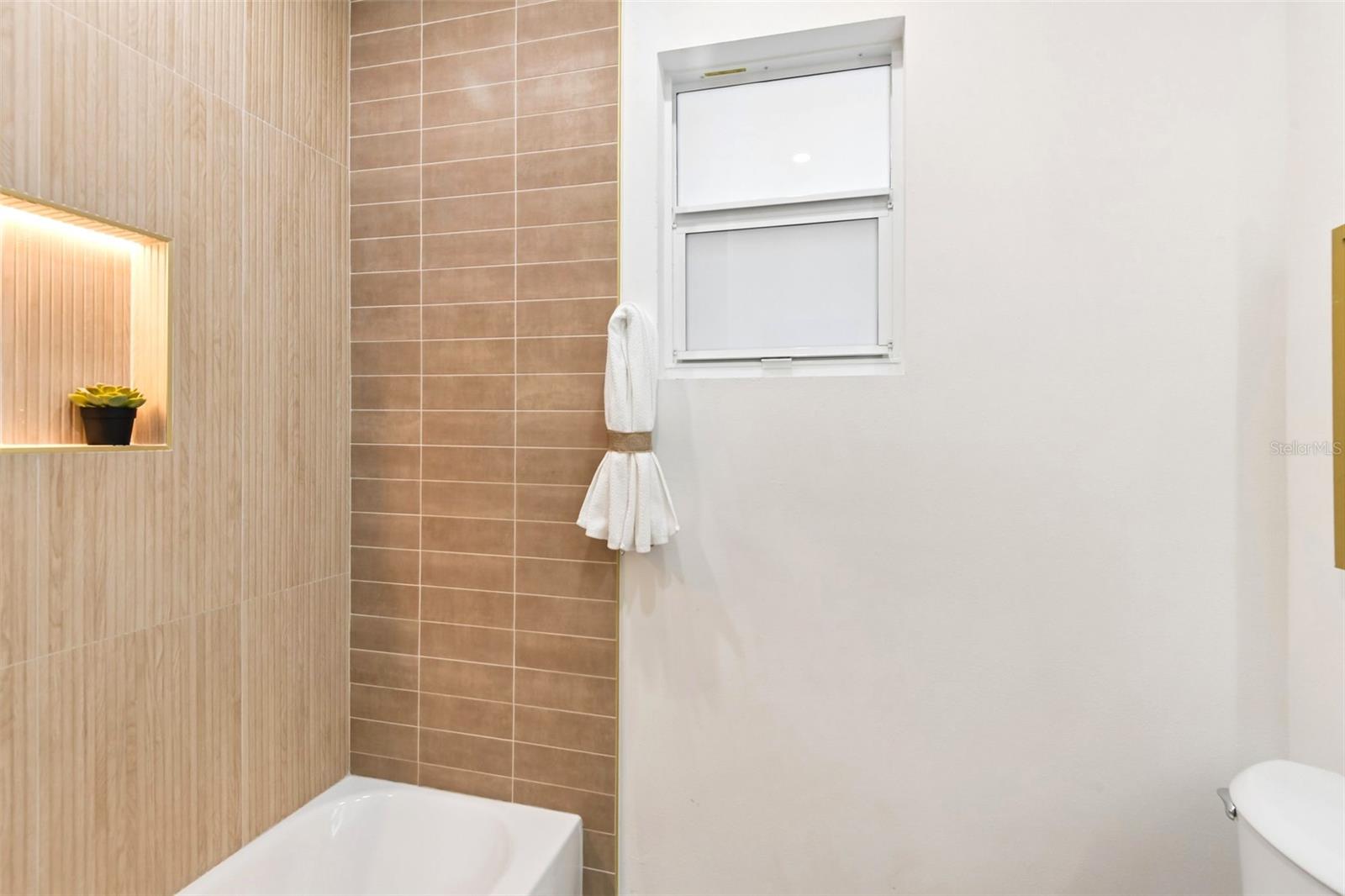 266 PLATON AVE — photo 25