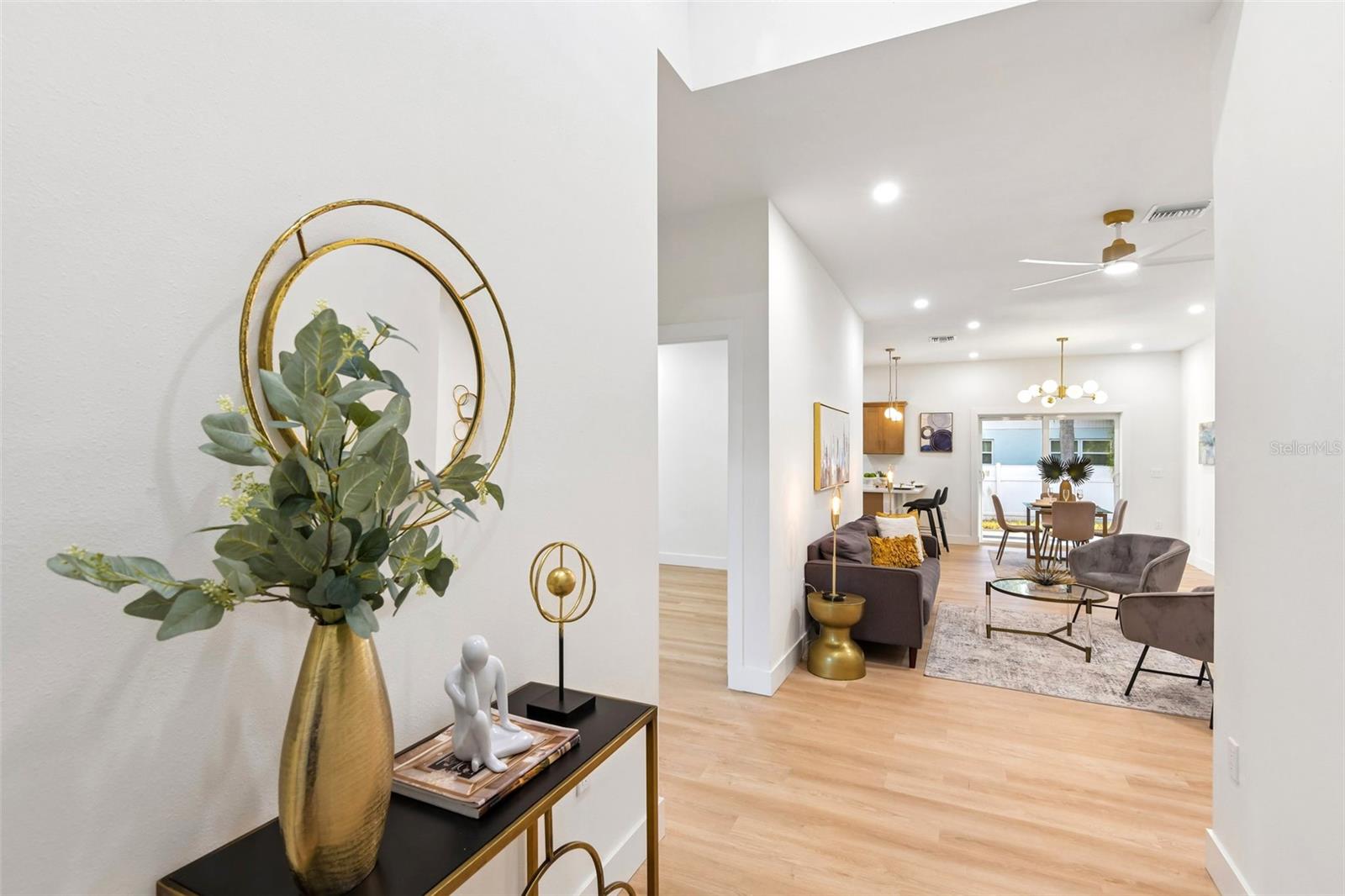 266 PLATON AVE — photo 4