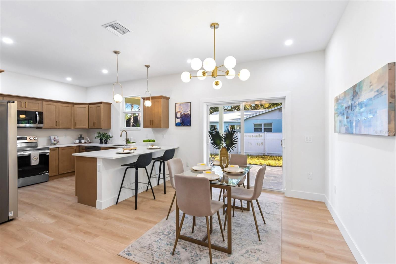266 PLATON AVE — photo 11