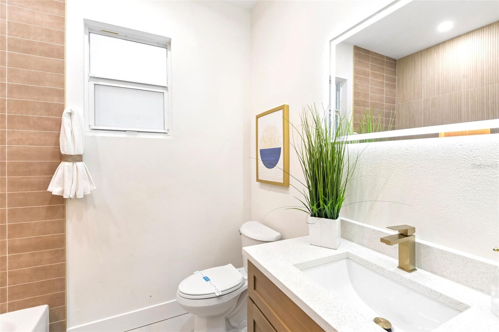 266 PLATON AVE — photo 22