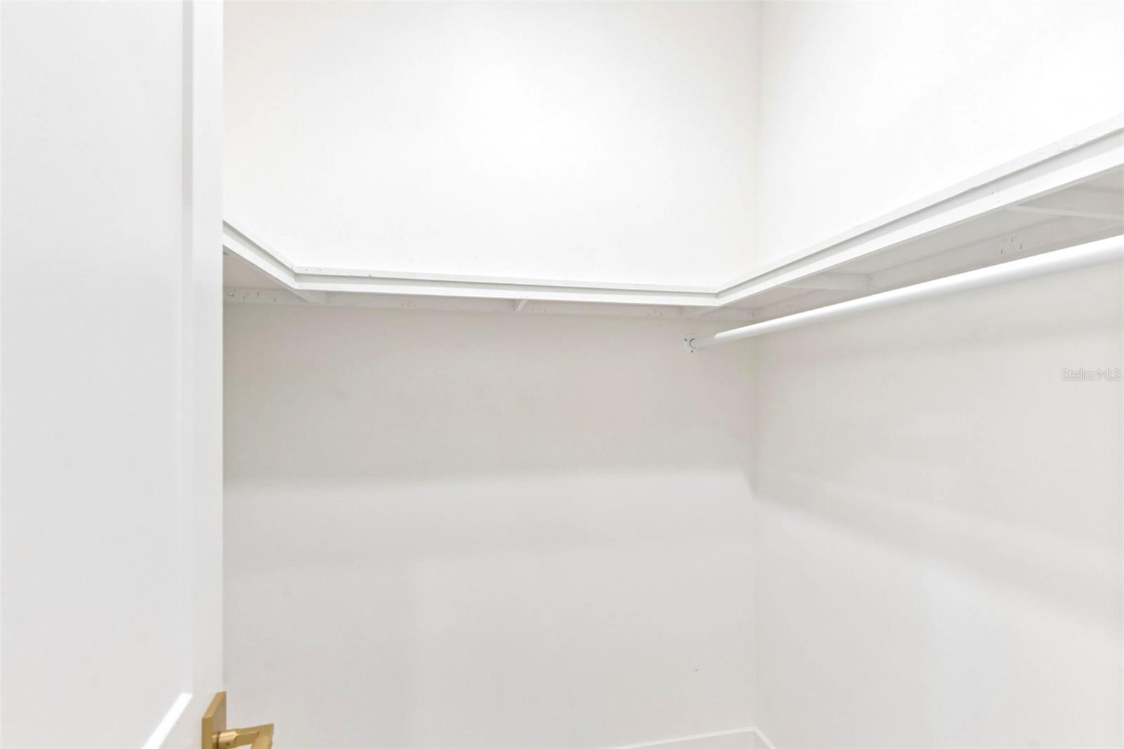 266 PLATON AVE — photo 21
