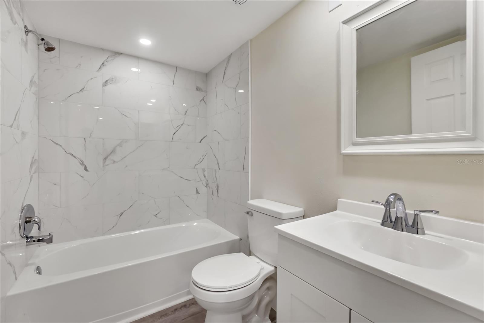 3229 BENEVA RD #203 — photo 19