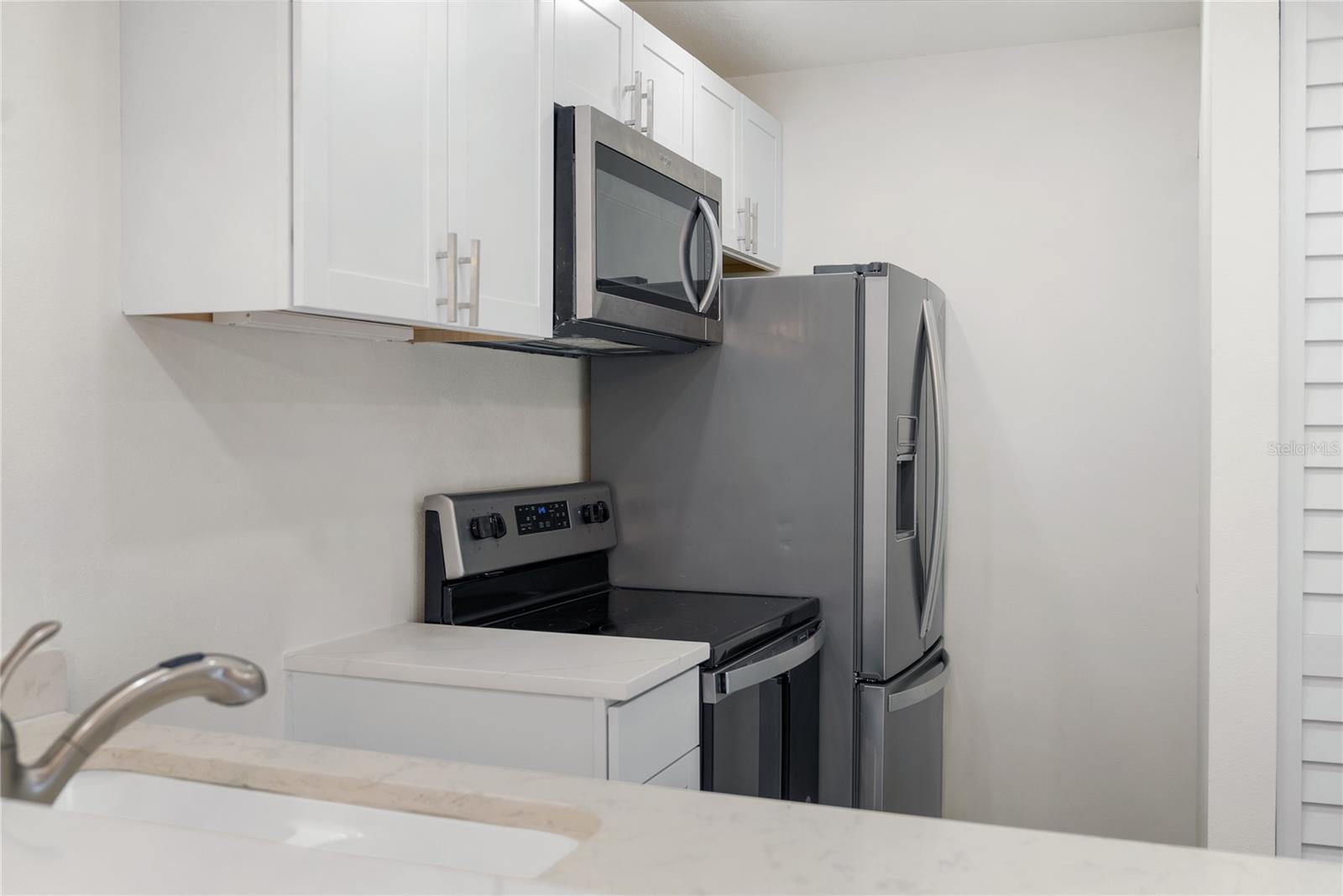 3229 BENEVA RD #203 — photo 38