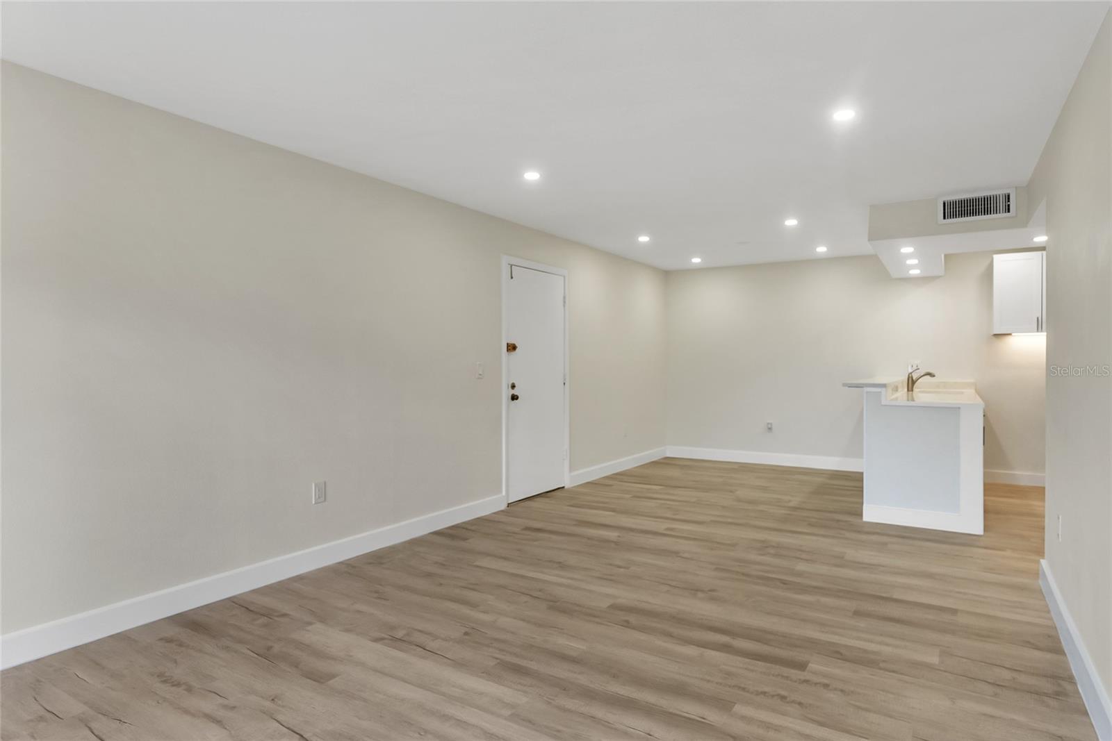 3229 BENEVA RD #203 — photo 11