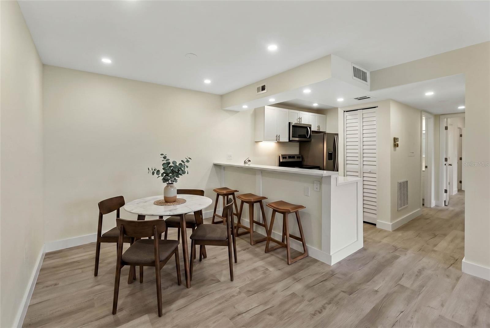 3229 BENEVA RD #203 — photo 2