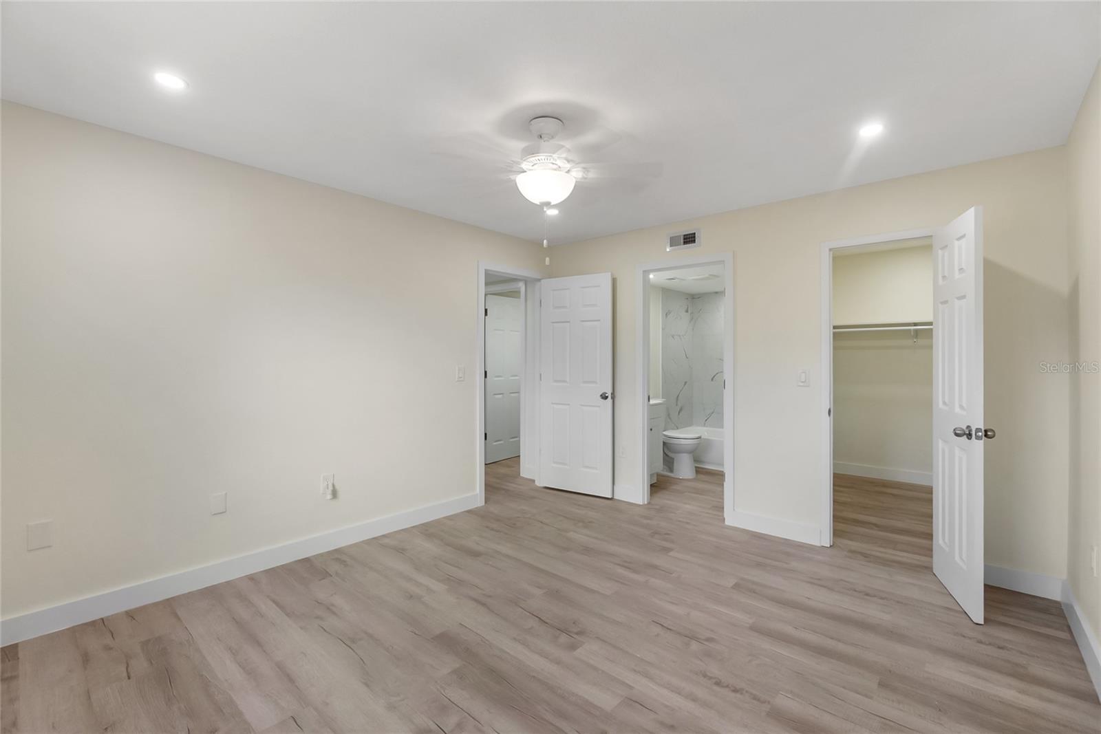 3229 BENEVA RD #203 — photo 17