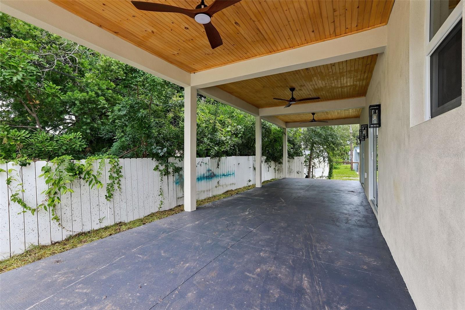 270 DIOGENES ST — photo 34