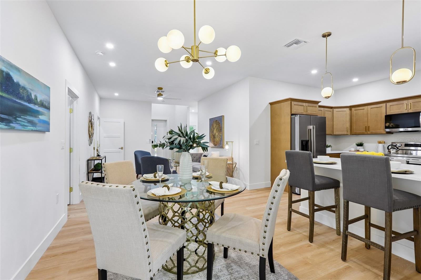270 DIOGENES ST — photo 11