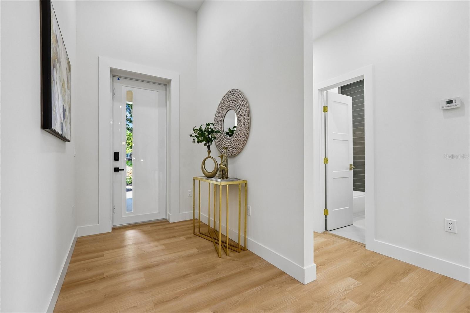 270 DIOGENES ST — photo 5