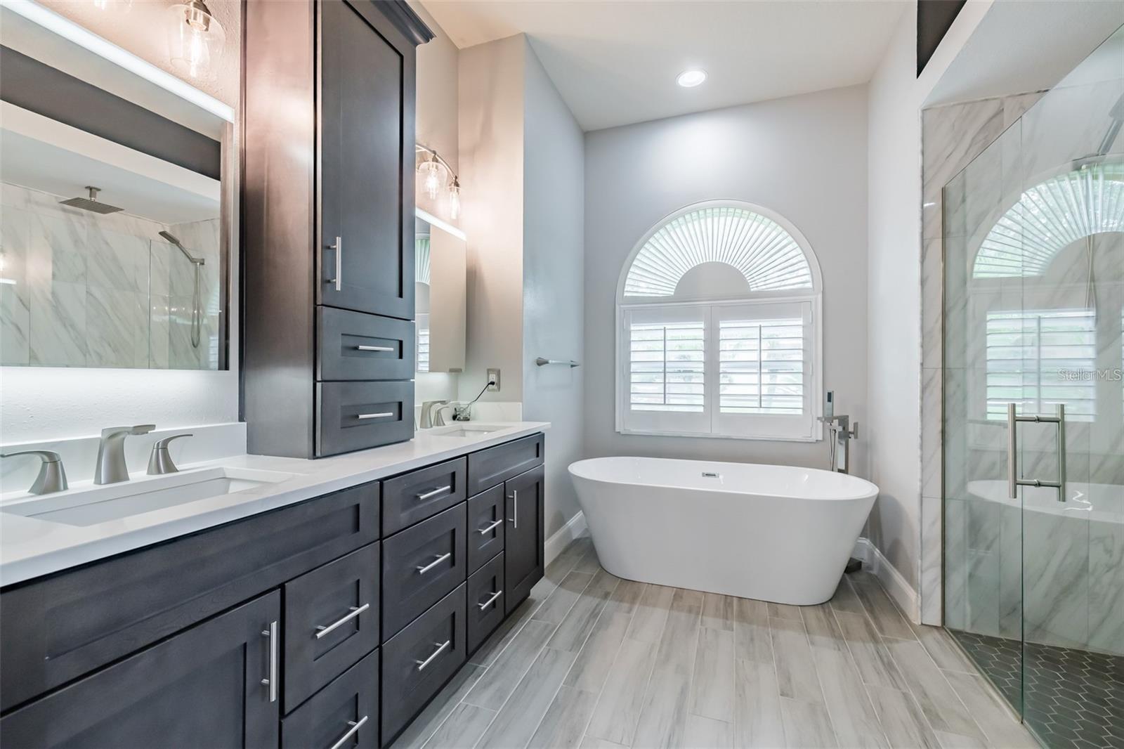 10131 PADDOCK OAKS DR — photo 4