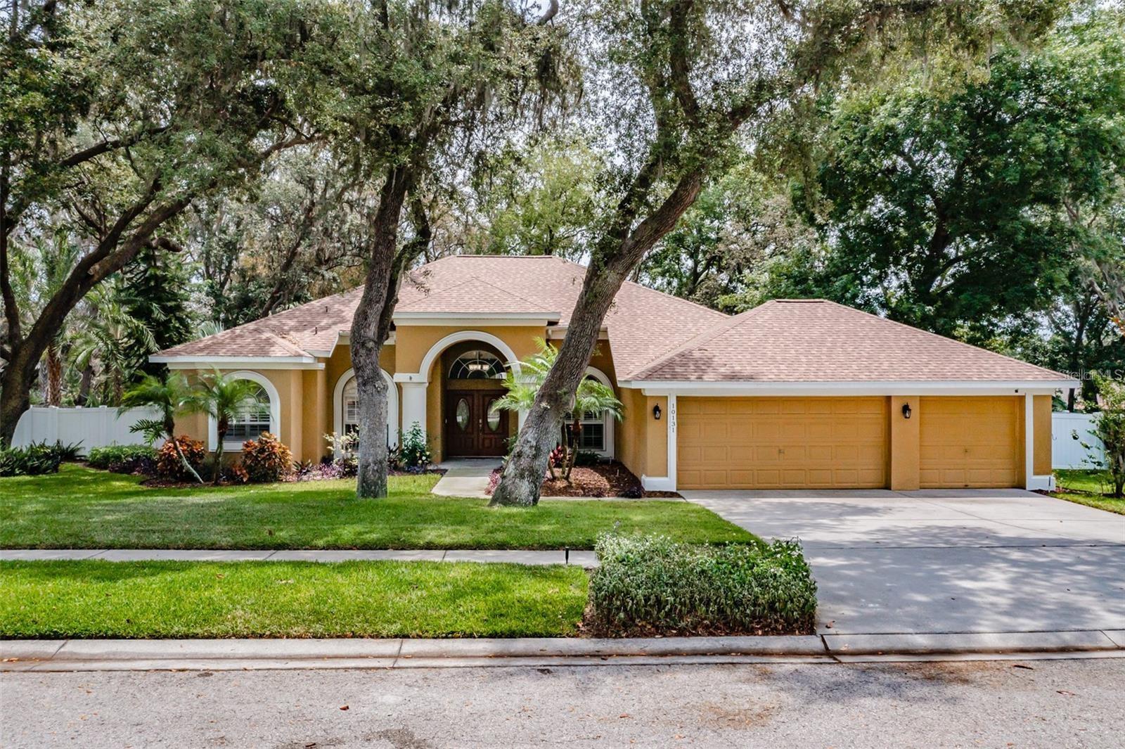 10131 PADDOCK OAKS DR — photo 2