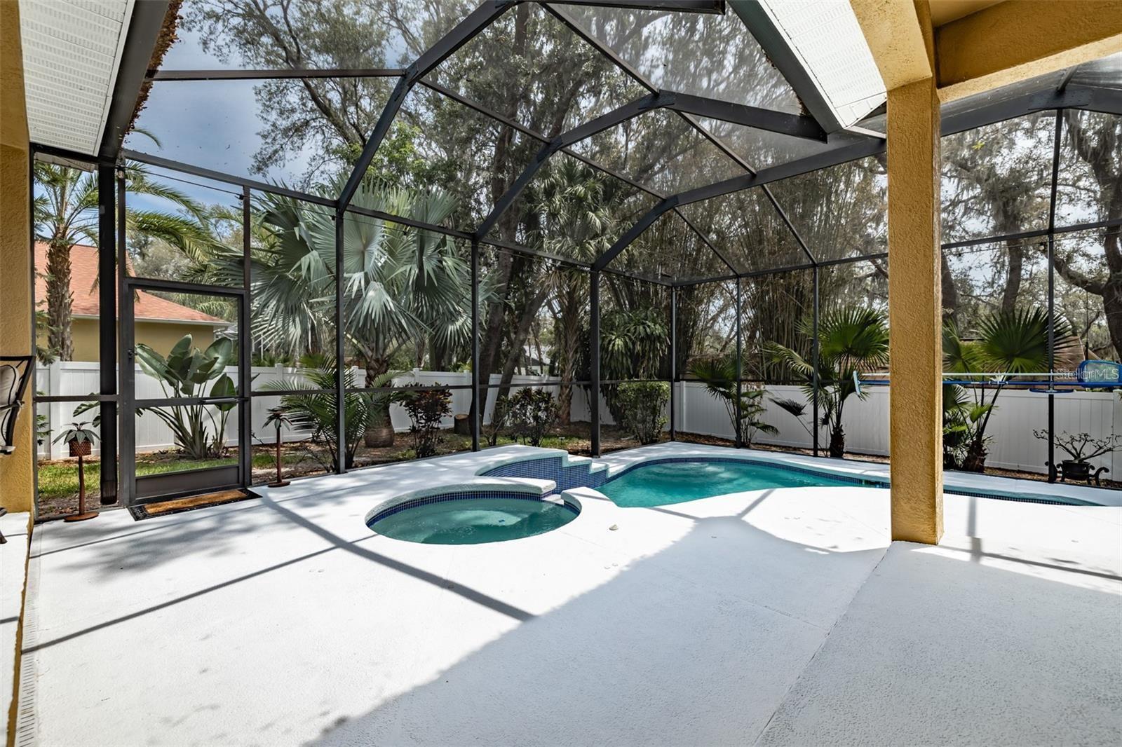 10131 PADDOCK OAKS DR — photo 8