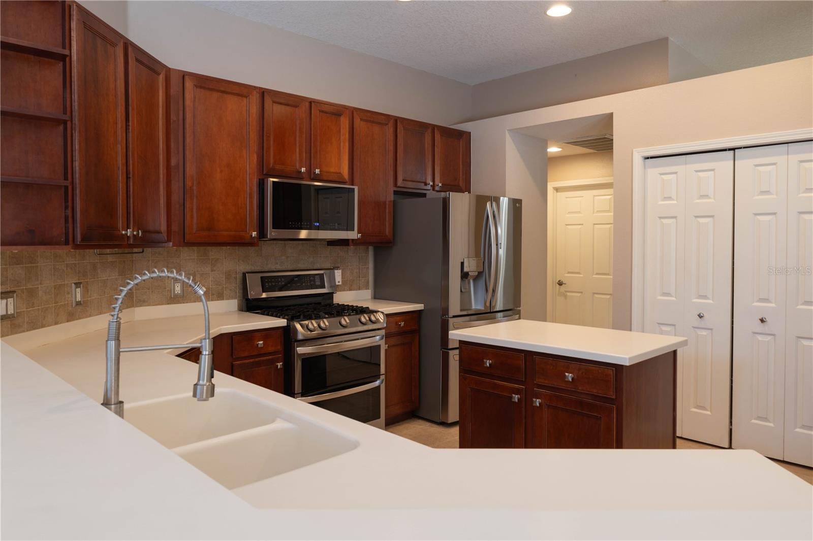 10131 PADDOCK OAKS DR — photo 9