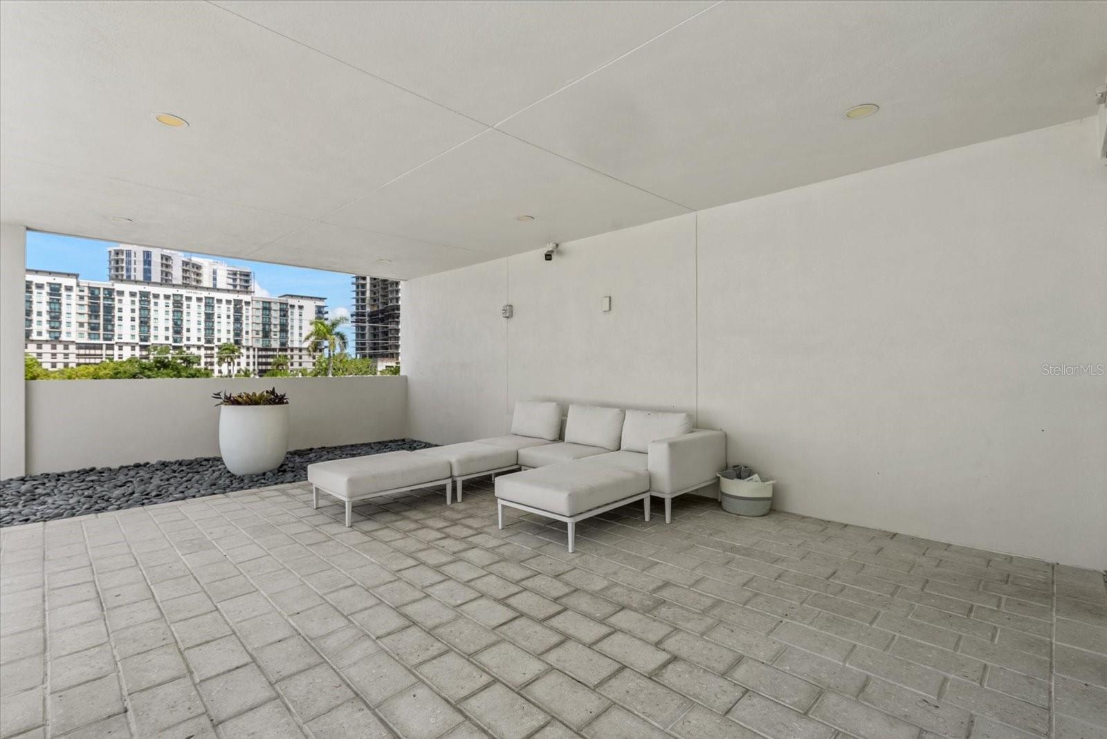 332 COCOANUT AVE #302 — photo 31