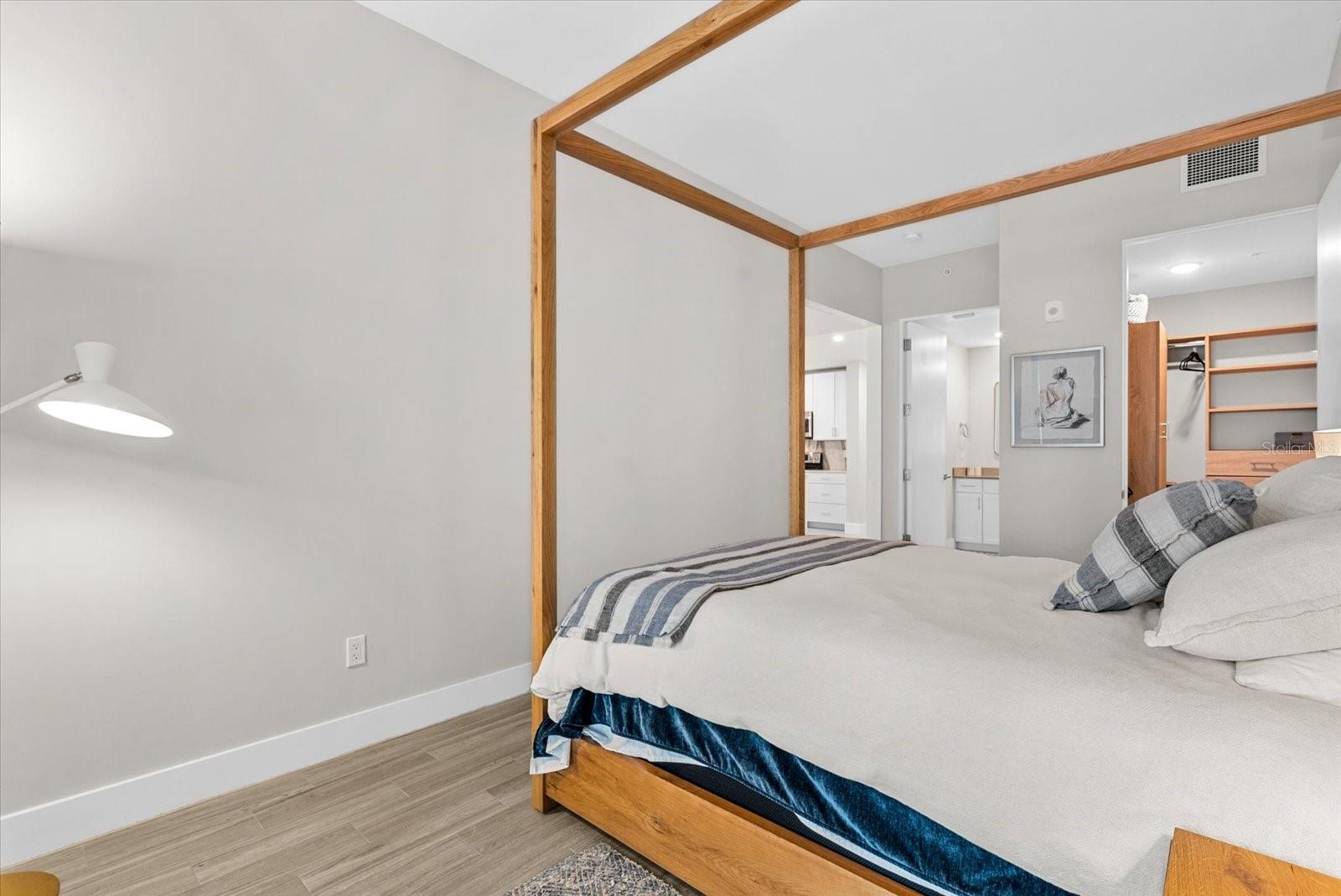 332 COCOANUT AVE #302 — photo 17