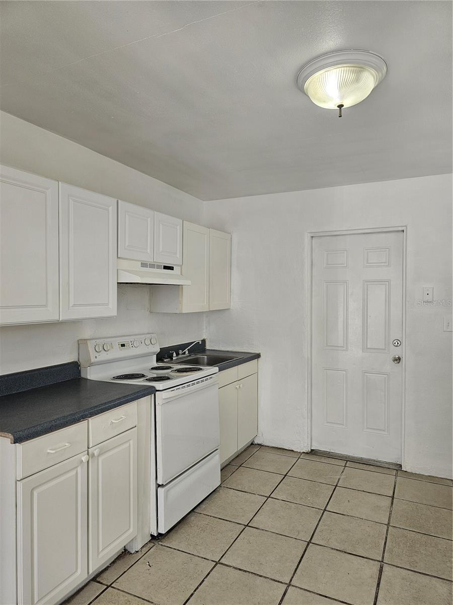 1147 32ND ST S — photo 3