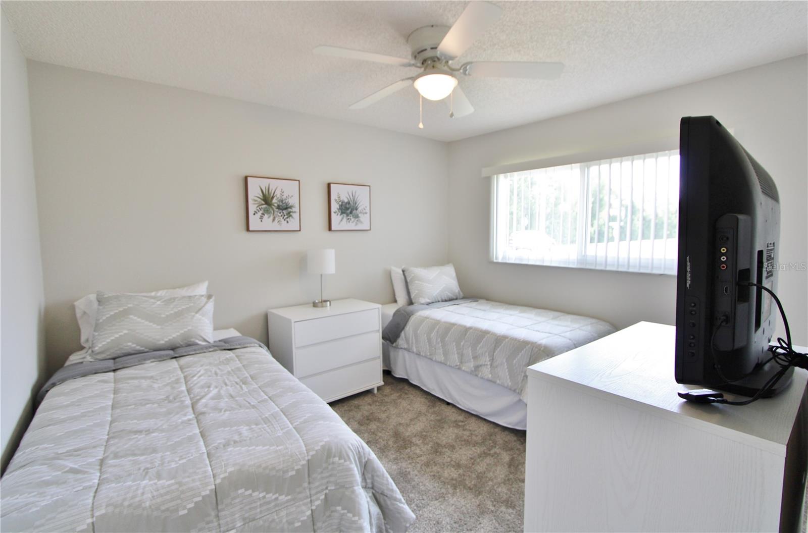 9635 GREENSKEEPER DR — photo 14