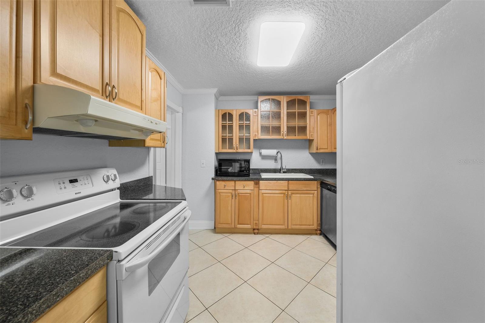 814 W INDIANA AVE — photo 14