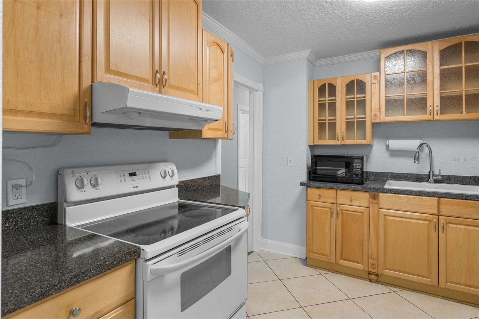 814 W INDIANA AVE — photo 13
