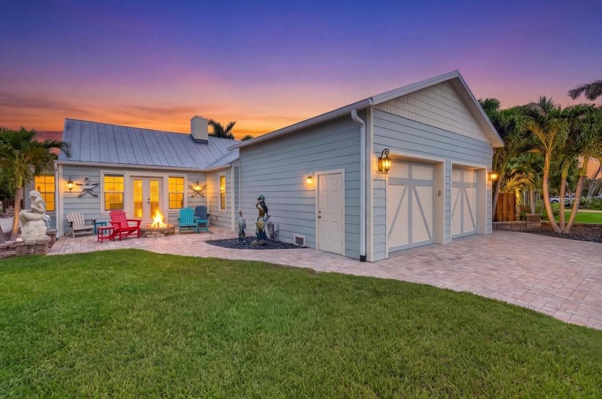 216 SUNRISE DR — photo 61