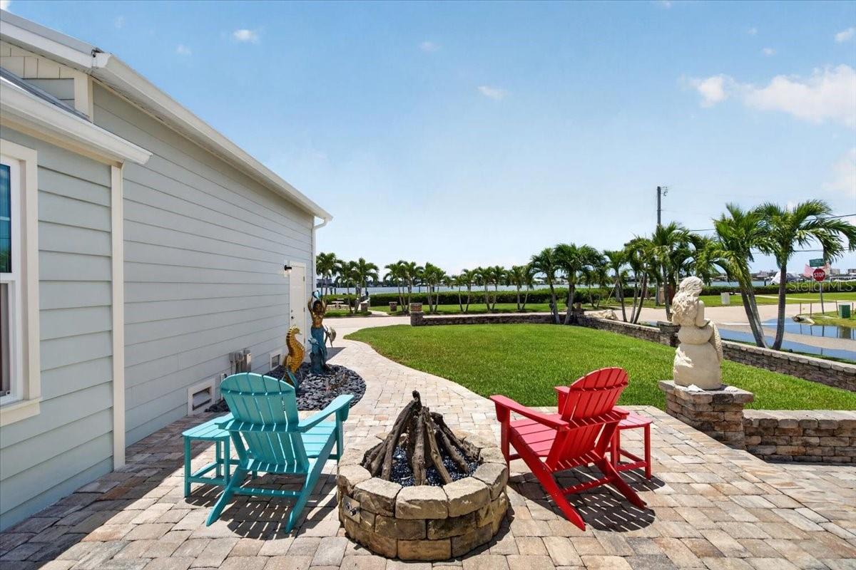 216 SUNRISE DR — photo 12
