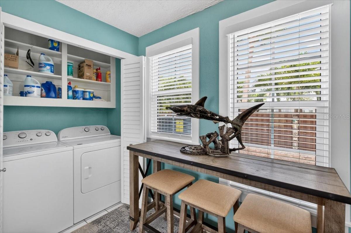 216 SUNRISE DR — photo 31
