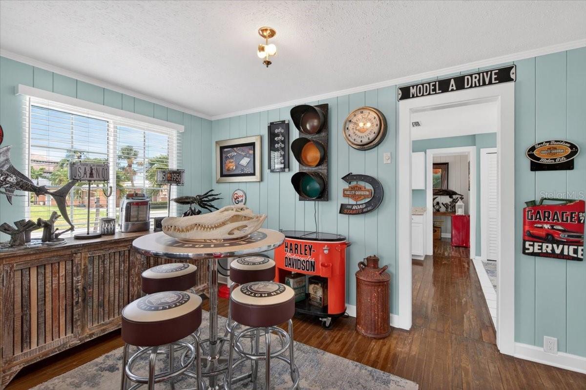 216 SUNRISE DR — photo 18
