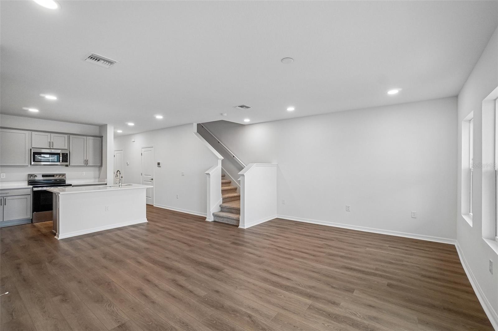 6868 HOLCOMBE DOWN DR — photo 10