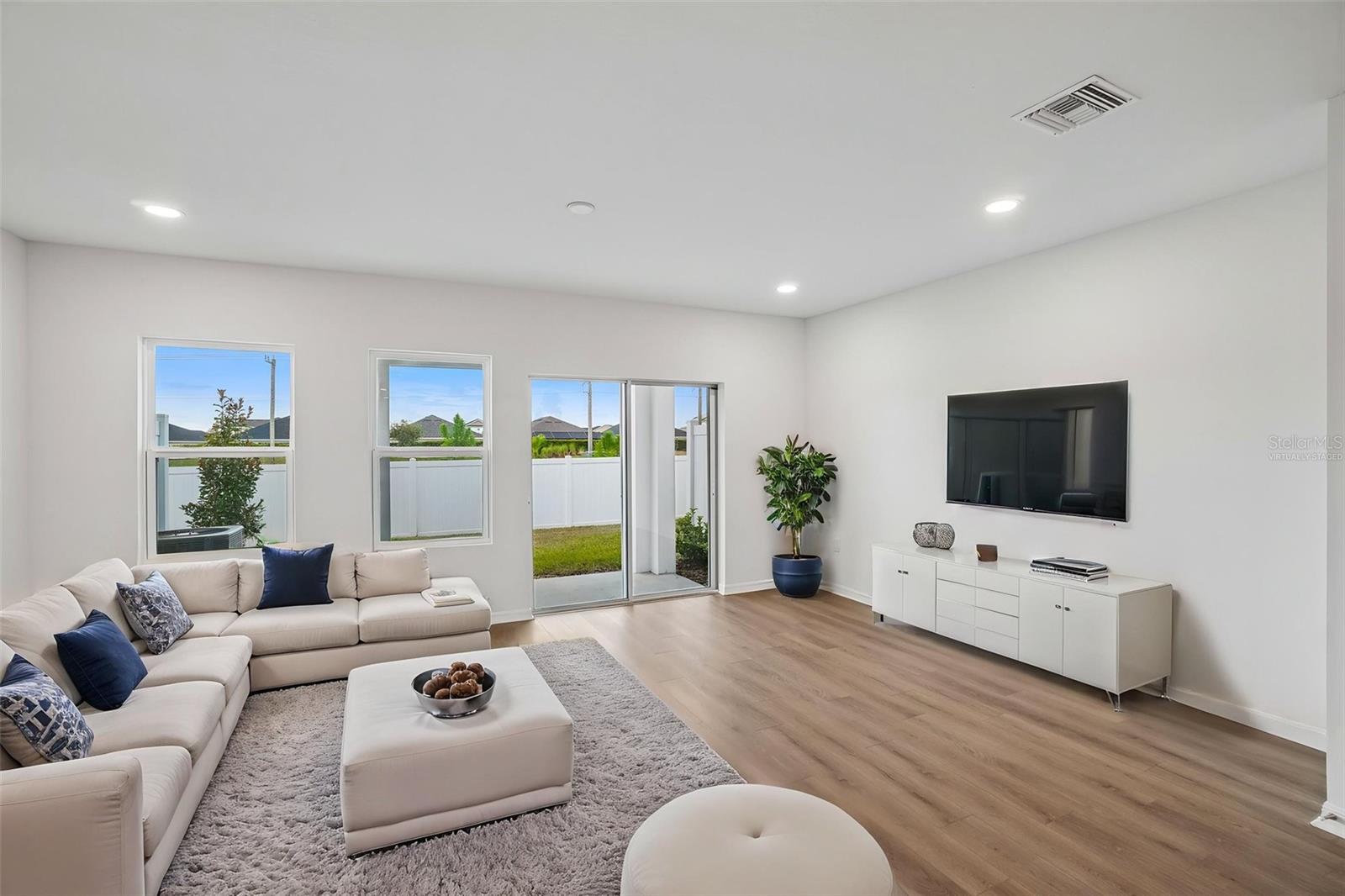 6868 HOLCOMBE DOWN DR — photo 13