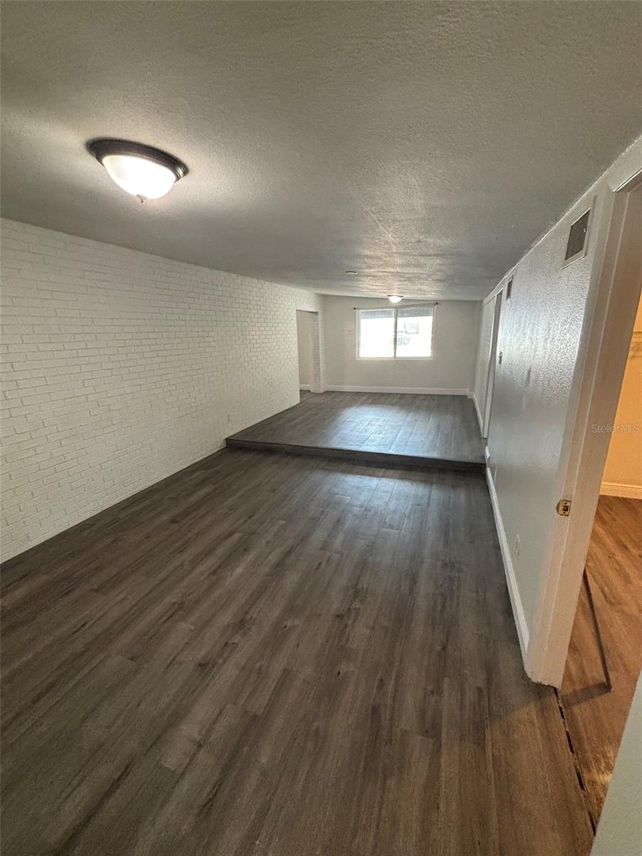 2908 E HOWELL ST — photo 11