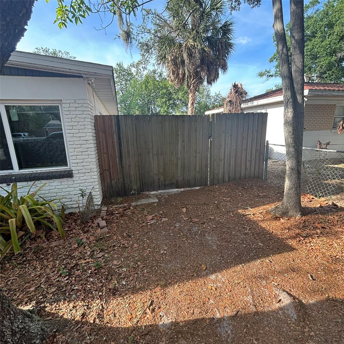 2908 E HOWELL ST — photo 42
