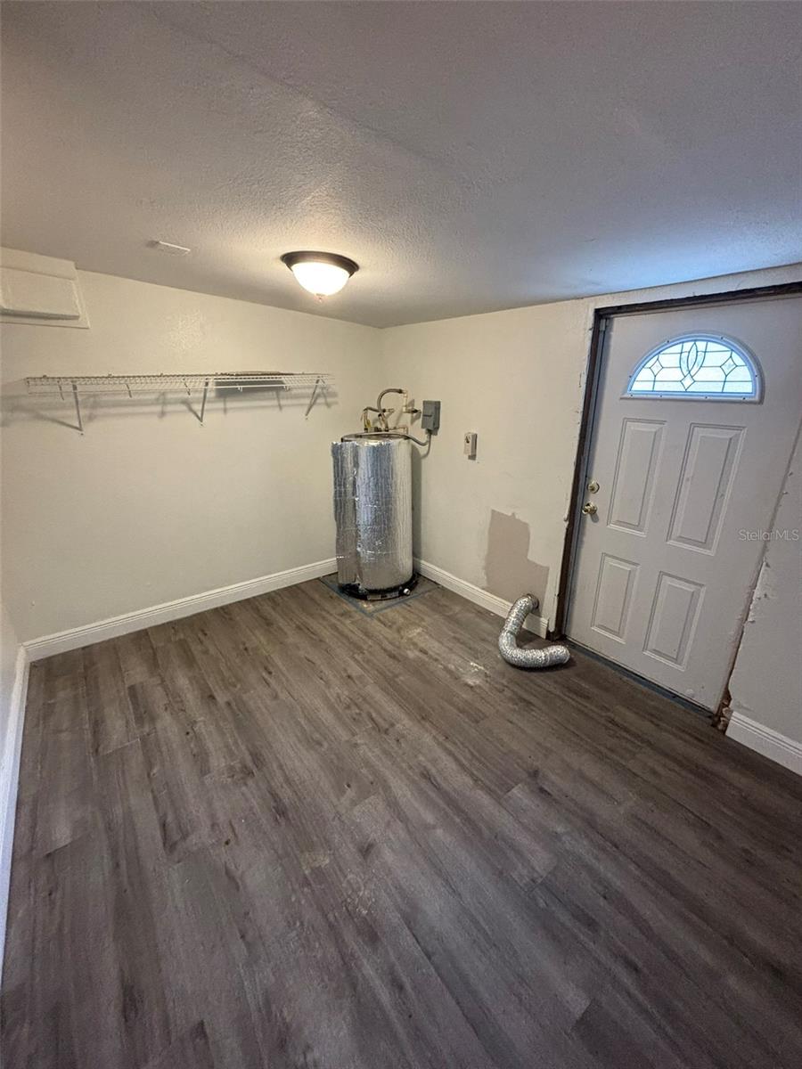 2908 E HOWELL ST — photo 25
