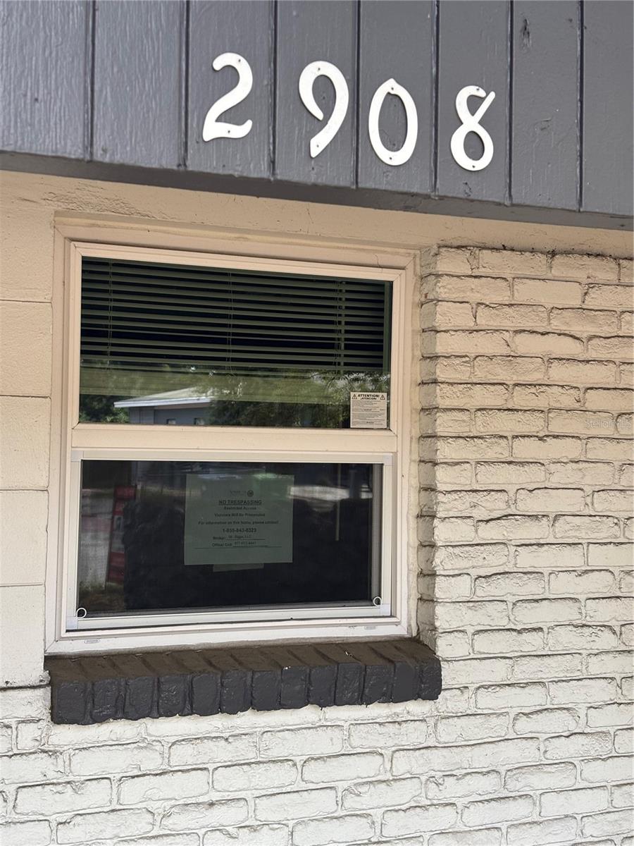 2908 E HOWELL ST — photo 48