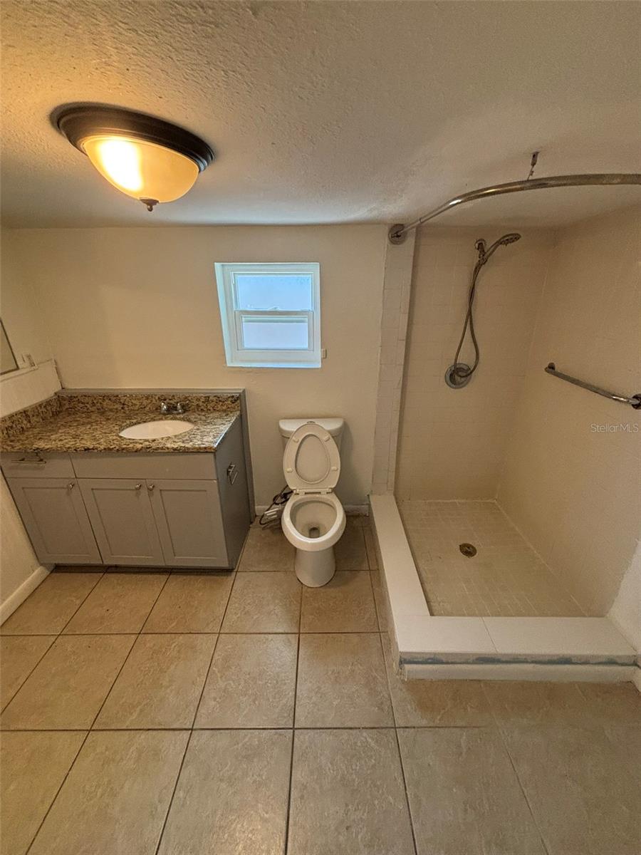 2908 E HOWELL ST — photo 23