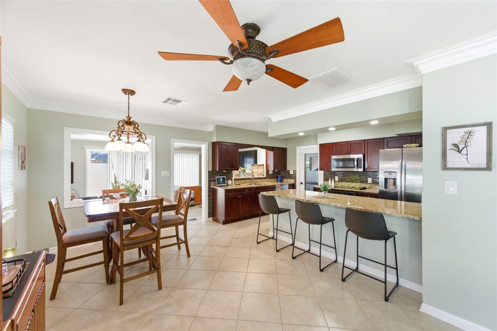 1727 CYPRESS AVE — photo 19