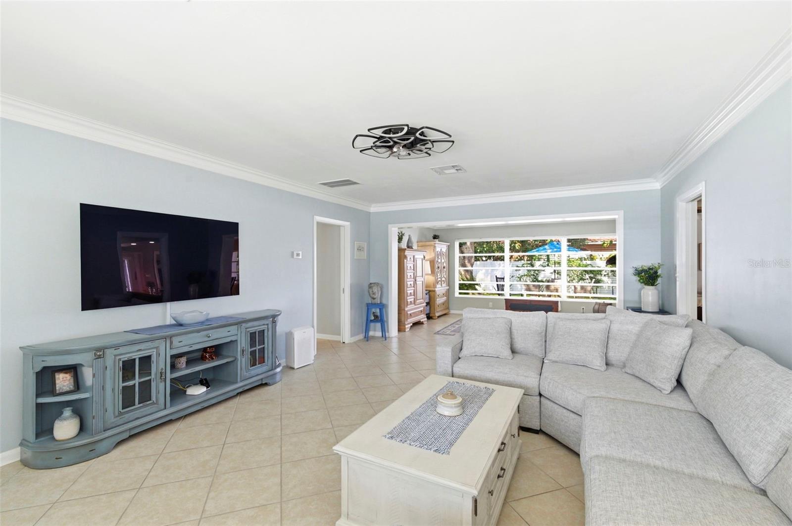 1727 CYPRESS AVE — photo 11