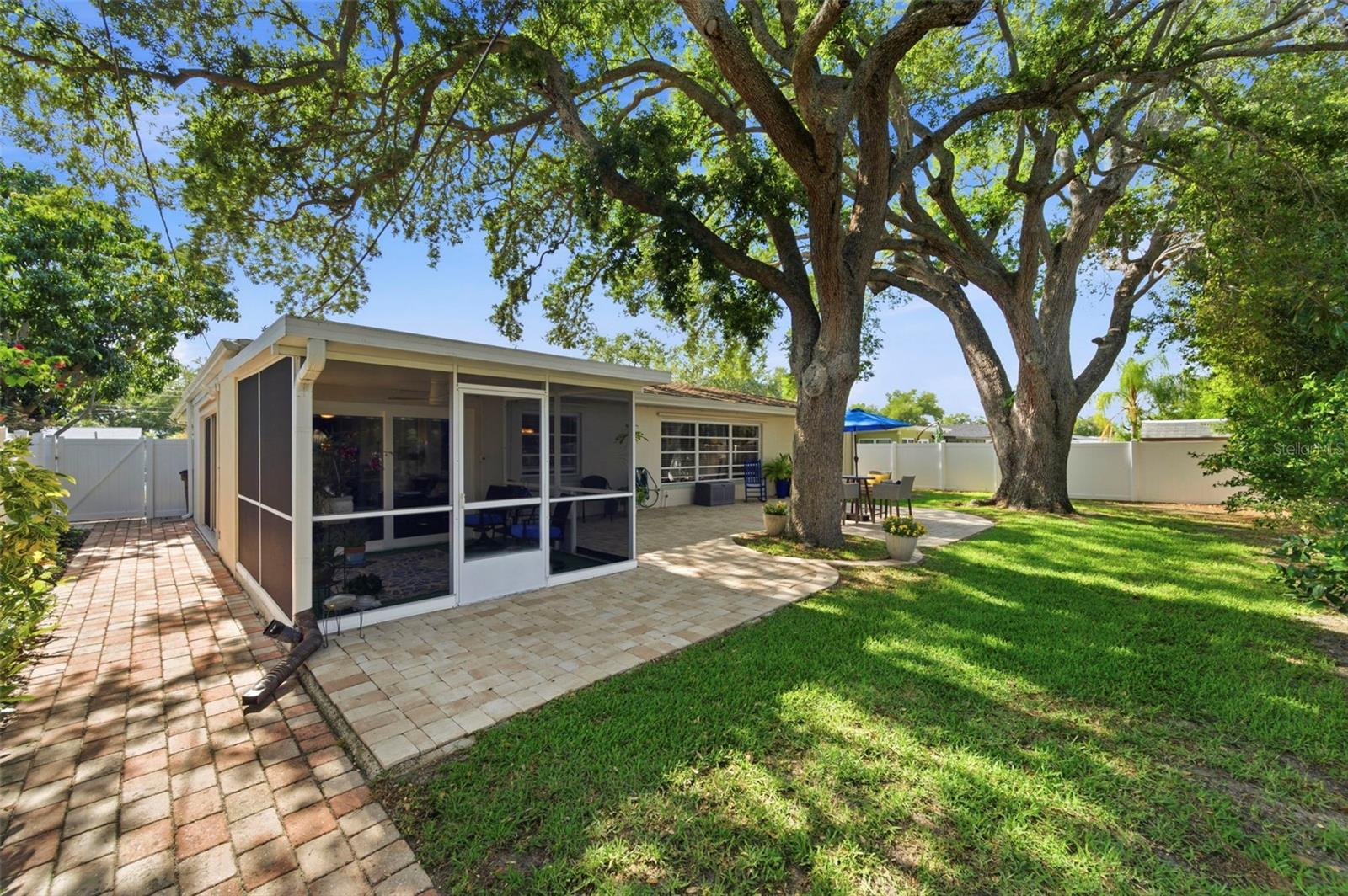 1727 CYPRESS AVE — photo 45