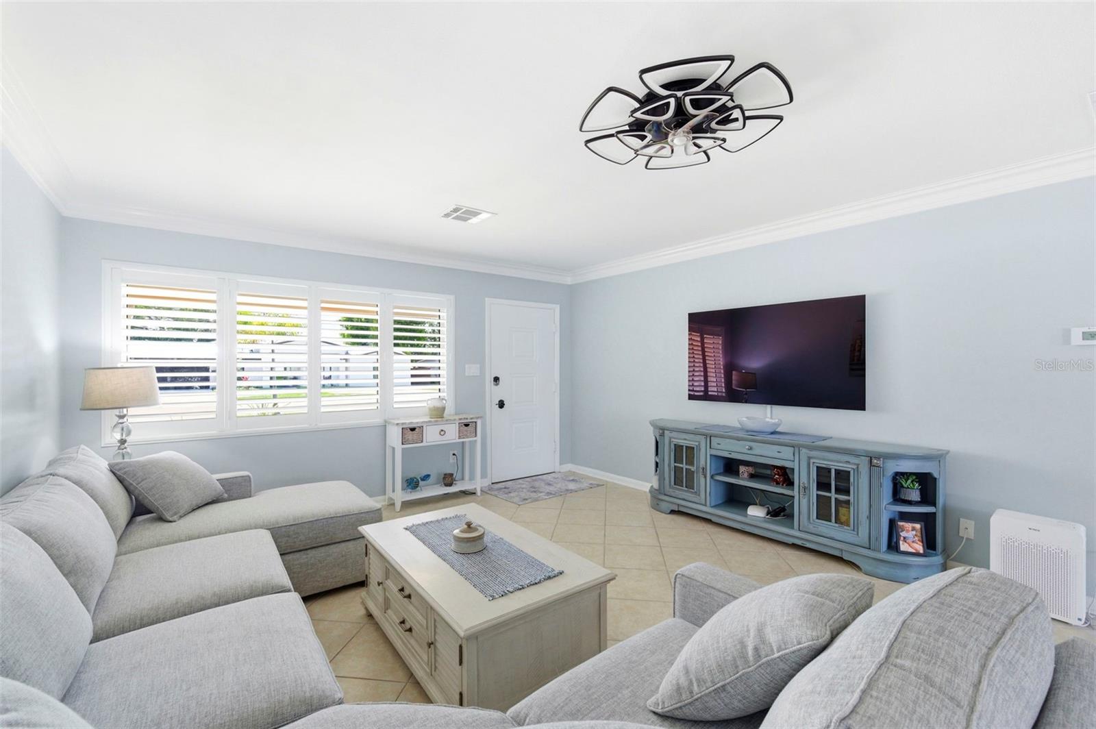 1727 CYPRESS AVE — photo 7