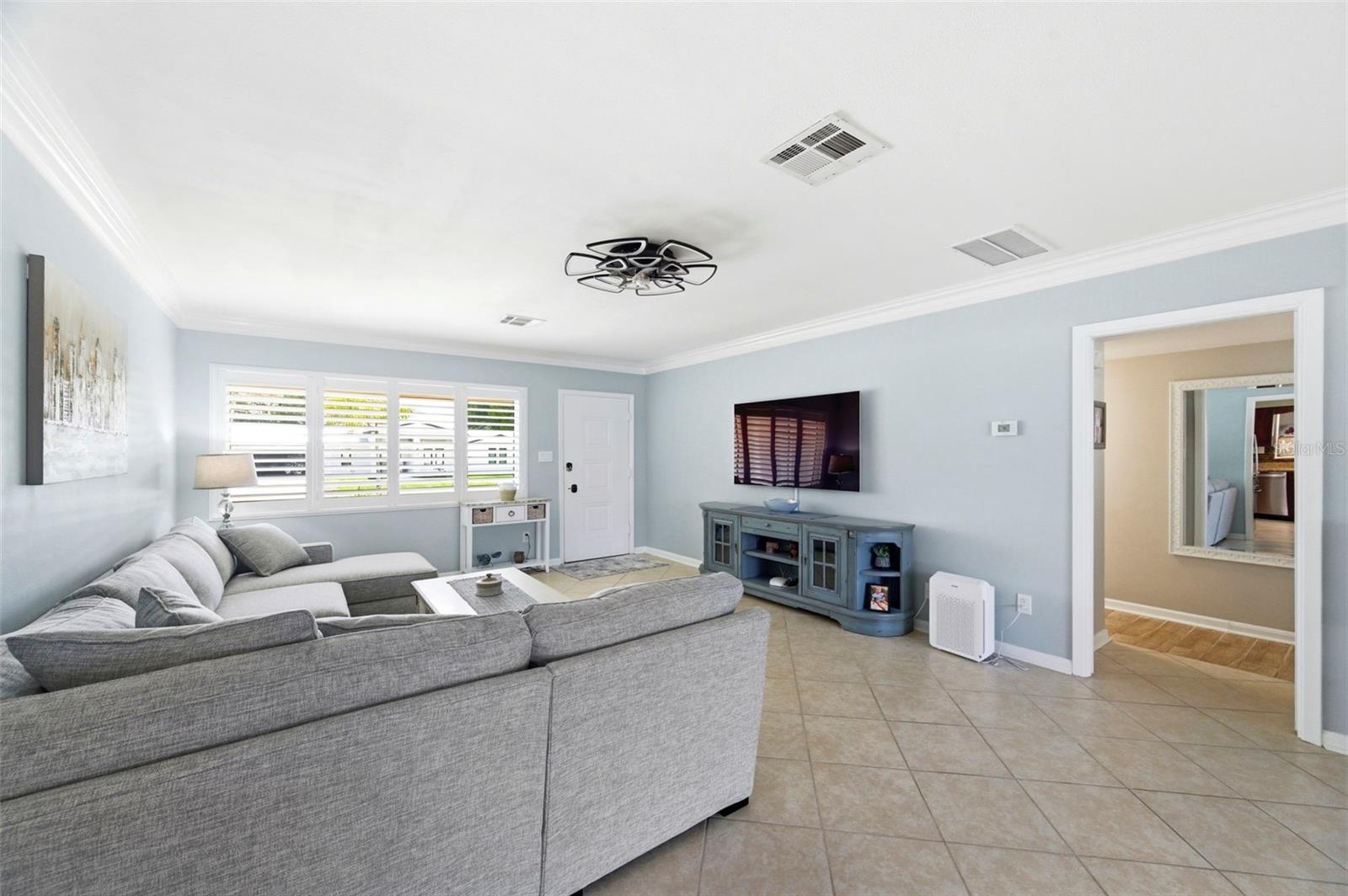 1727 CYPRESS AVE — photo 8