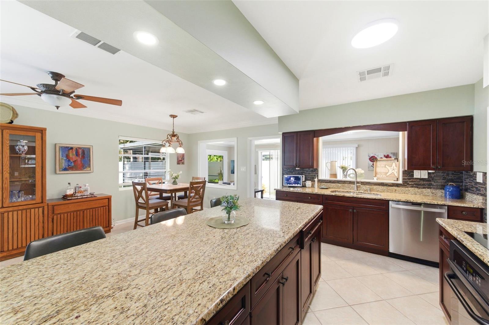 1727 CYPRESS AVE — photo 13