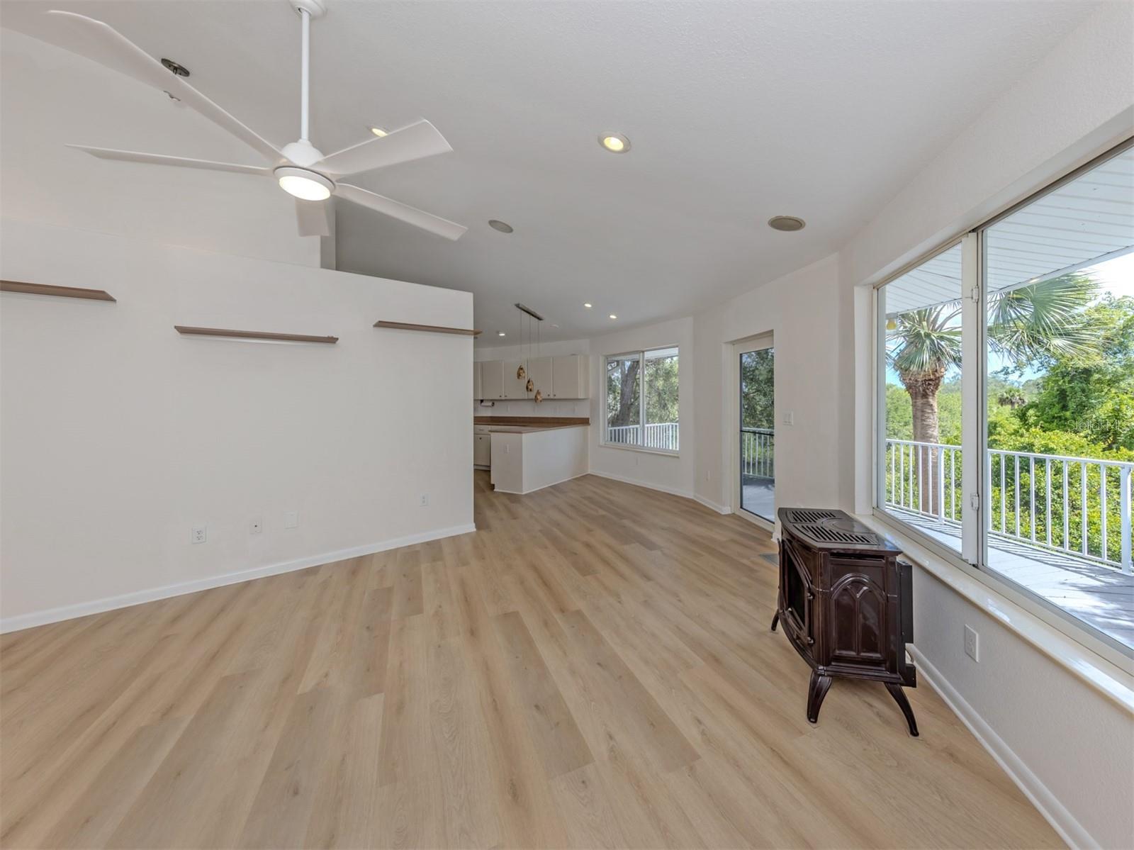 11883 DE LEON DR — photo 9